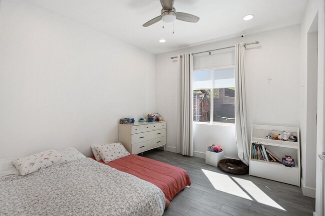 Building Photo - Single Story Pool Home In Reverence Guard Gated Community