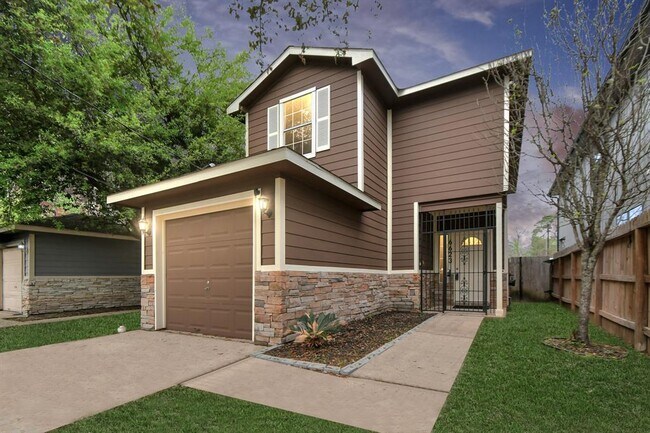 Primary Photo - 6623 Apollo St