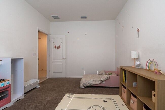 Building Photo - 15451 NW 121st Pl