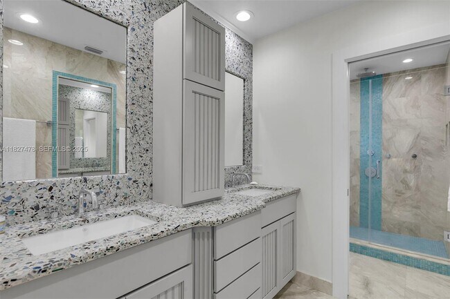 Building Photo - 232 W Seaview Dr