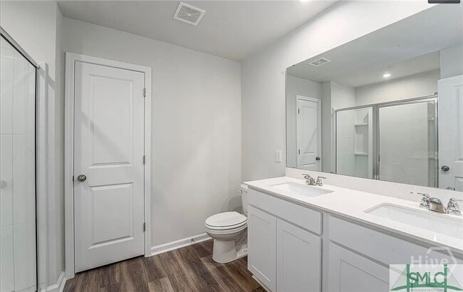 Building Photo - 186 Crosstown Ave