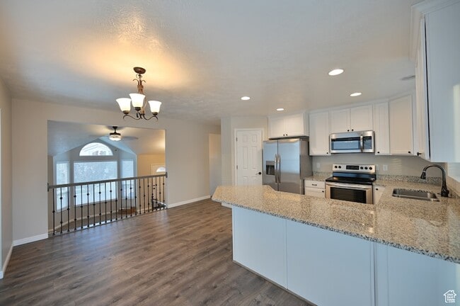 Building Photo - 172 Bridgepark Cir
