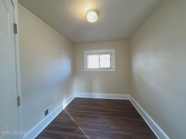 Building Photo - 1561 G St