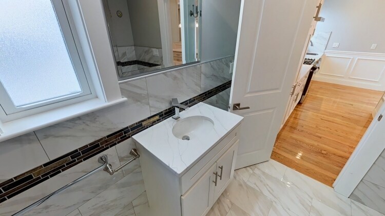 Building Photo - 30 Centre St