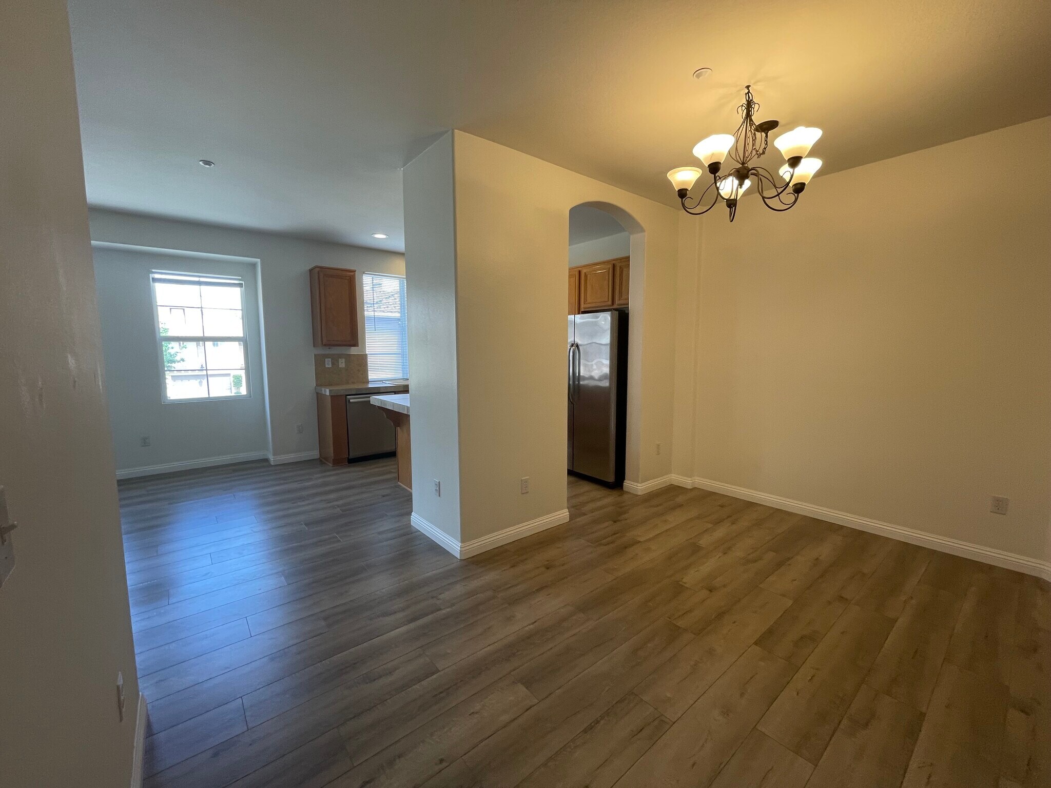 Building Photo - 910 Timberwood