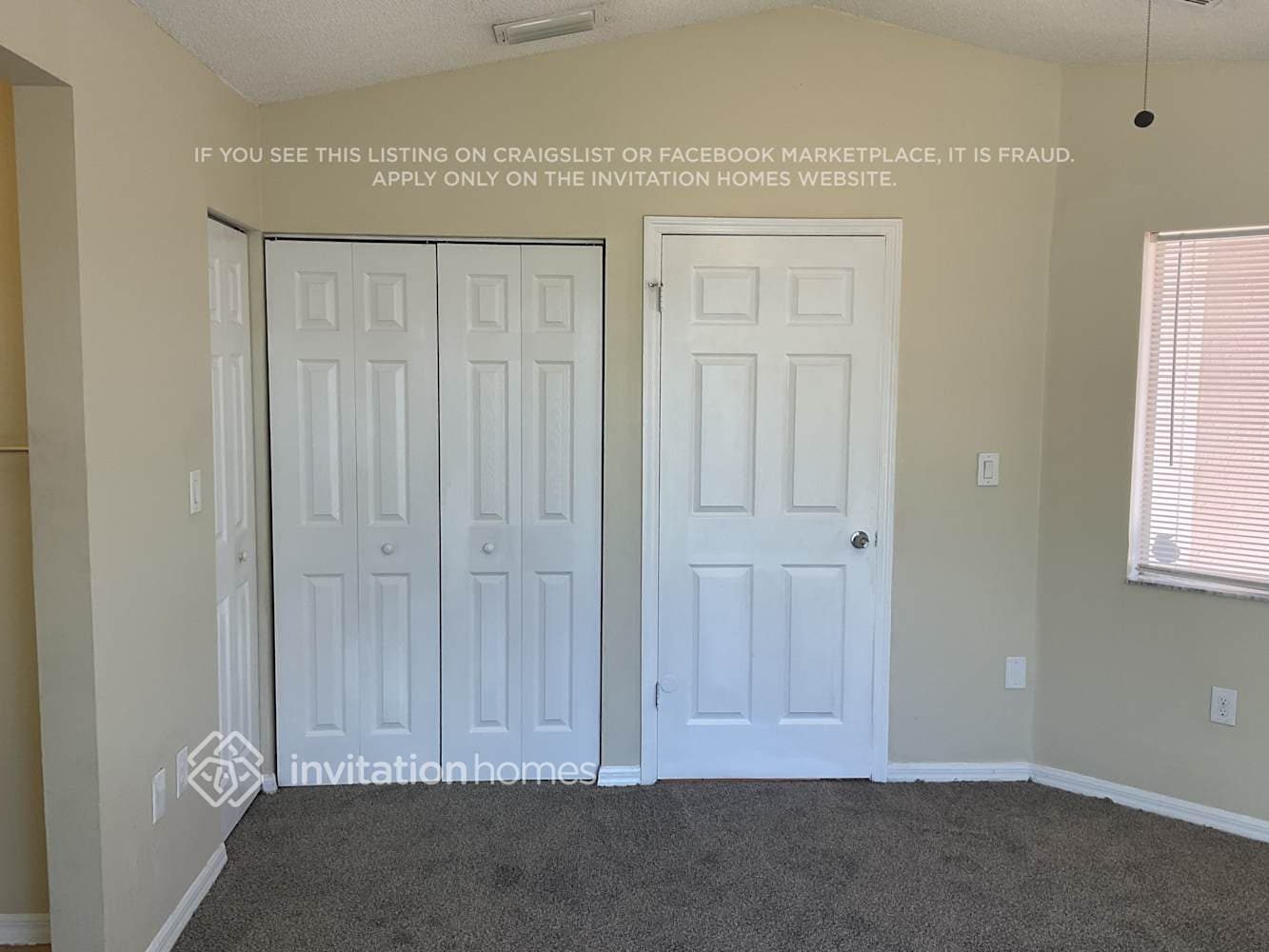 Building Photo - 1906 SW 123rd Ave