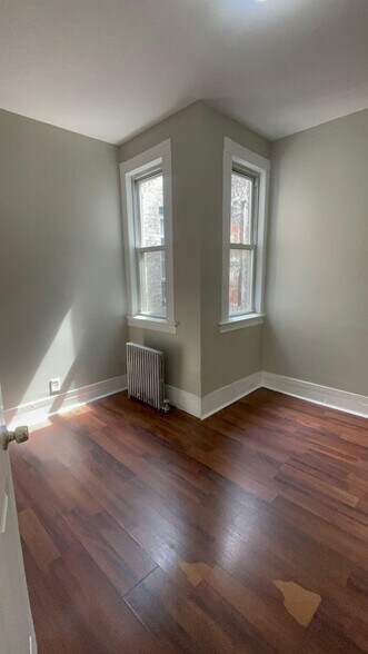 Building Photo - 18 Atlantic St