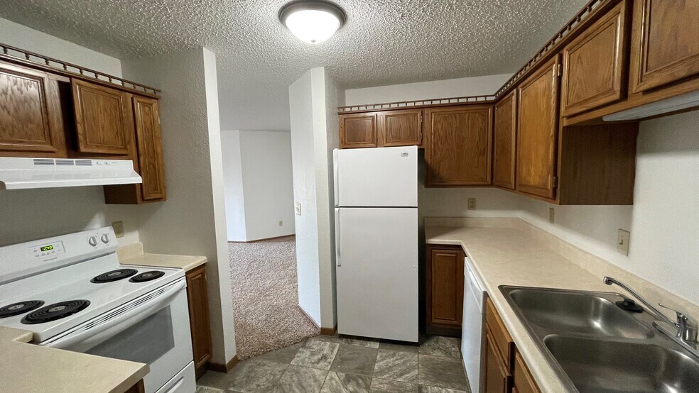 Kirkwood Park Apartments 207 E Arbor Ave Bismarck ND 58504