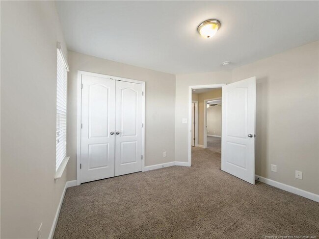 Building Photo - 20 Farrow Ct