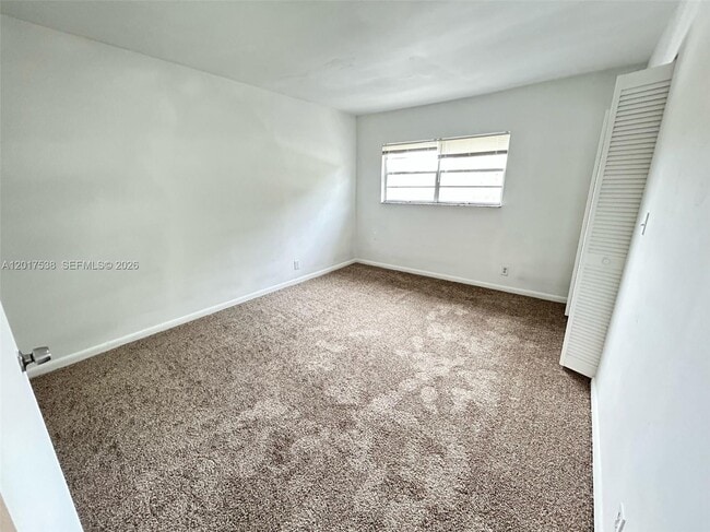 Building Photo - 4817 NW 9th Dr