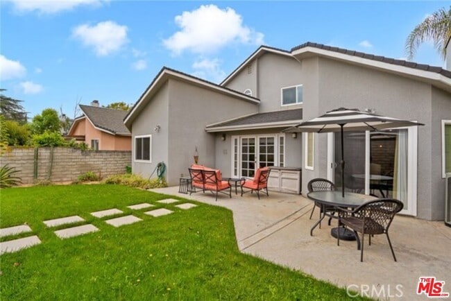 Building Photo - 6318 Chimineas Ave