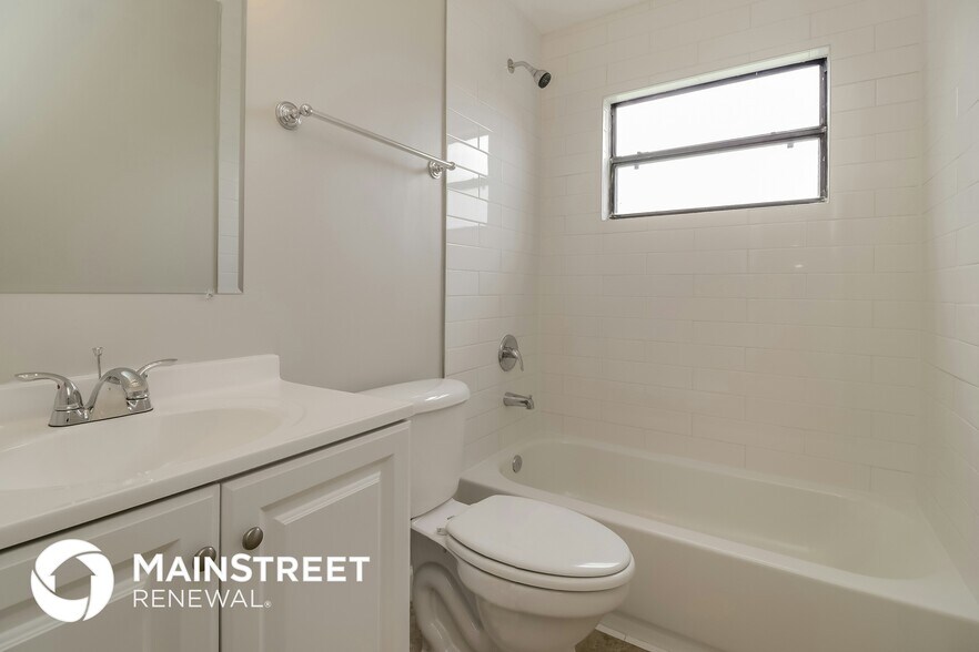 Building Photo - 4409 Cepeda St