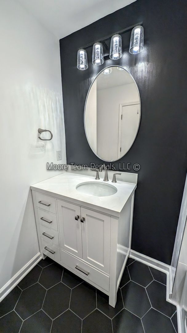 Building Photo - Charming 3-Bedroom Home in High Vista Gated Community – Stunning Views & Modern Updates!