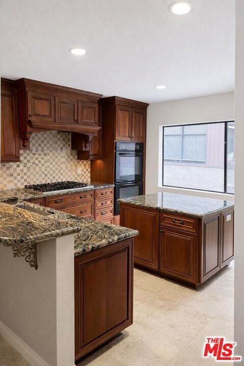 Building Photo - 13000 Mindanao Wy