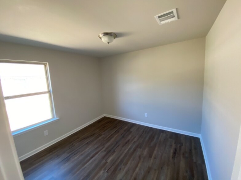 Building Photo - 30732 Judi Ann Dr