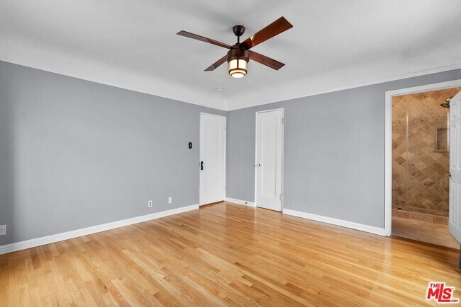 Building Photo - 8871 Gibson St