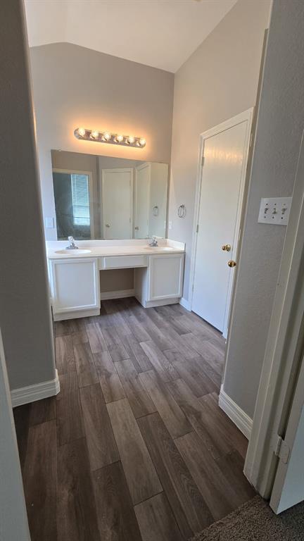 Building Photo - 6011 Decker Ridge Ct