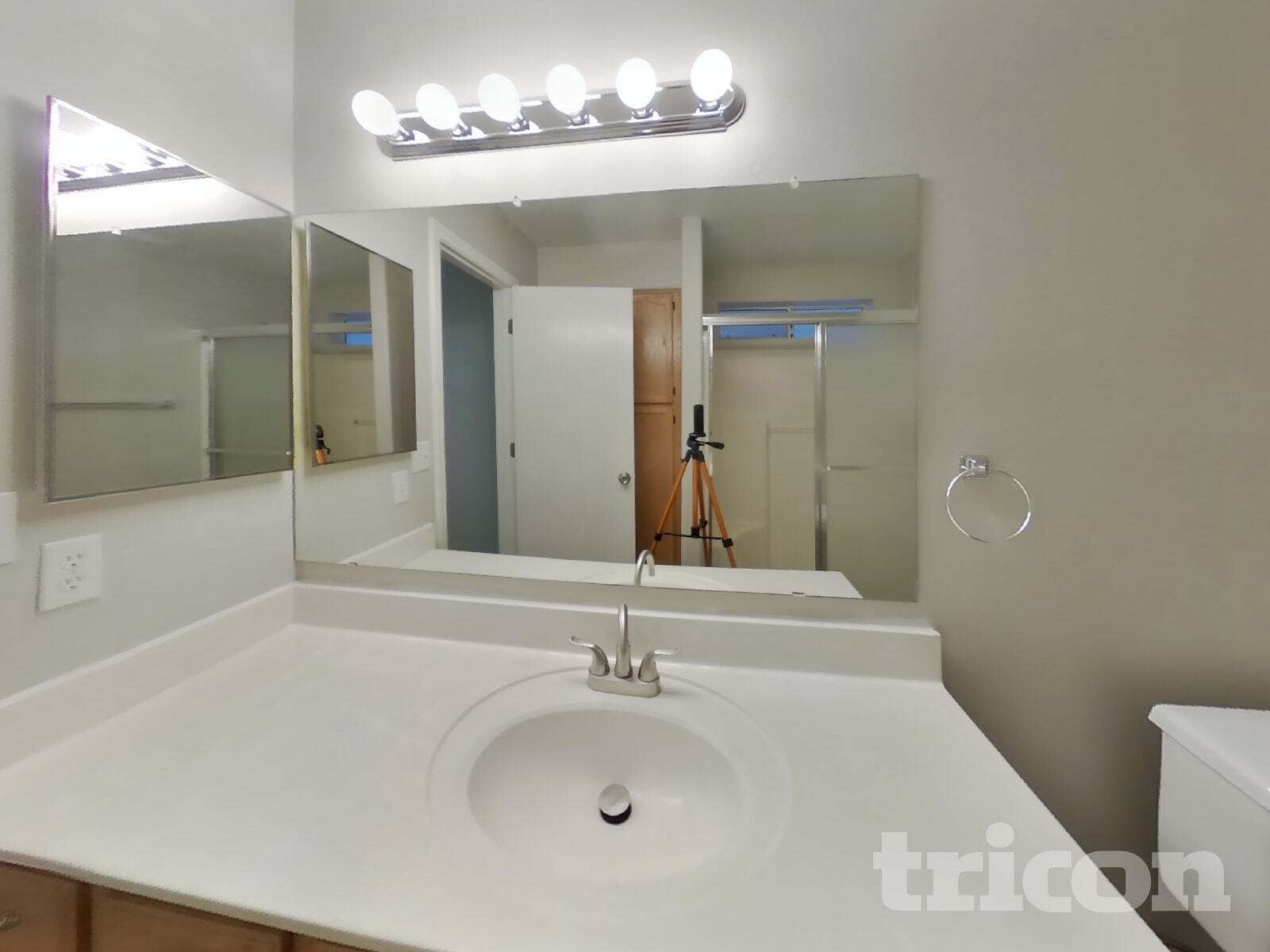 Building Photo - 9510 E Flanders Rd