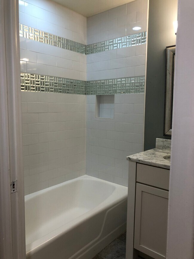 Building Photo - Renovated Brick Ranch in Oak Grove School District - Convenient to Emory & CDC