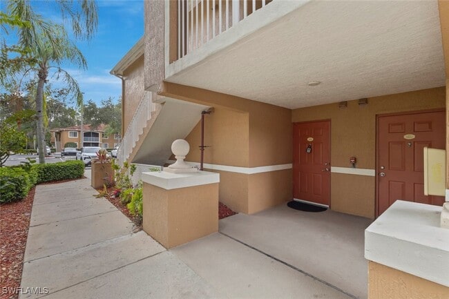 Building Photo - 1830 Florida Club Cir