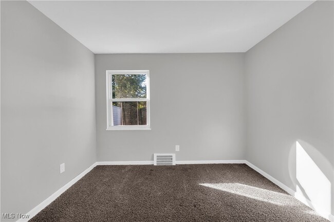 Building Photo - 17106 Holly Hill Dr