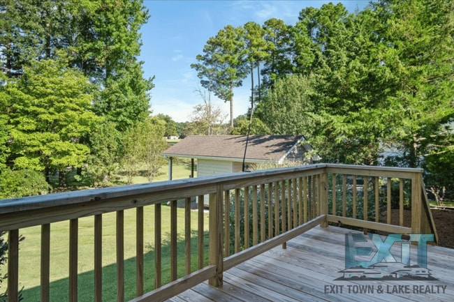 Building Photo - Pristine 3 Bedroom 2 Bath Home in Tanglewo...