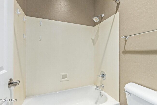 Building Photo - 13582 S 184th Ave