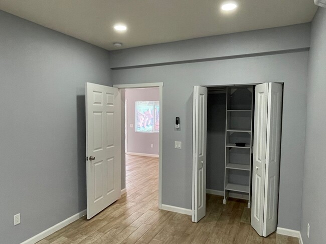 Building Photo - Brand new 1 bedroom 1 bath duplex in San D...