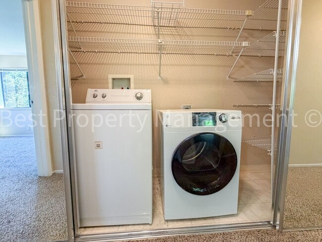 Building Photo - Perfect Shape Monte Merano Condo next to Fremont Bart Station