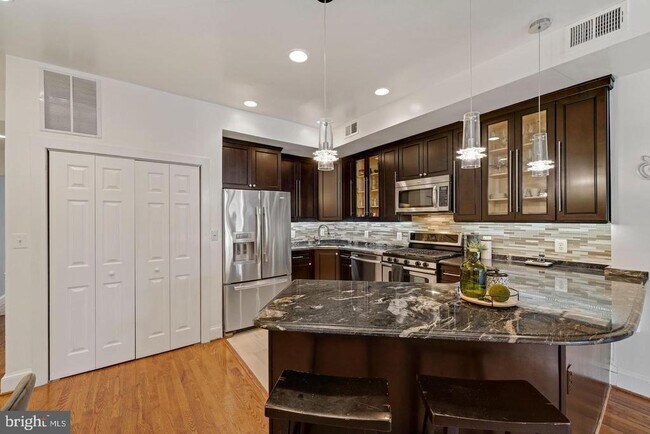 Building Photo - 2717 13th St NW