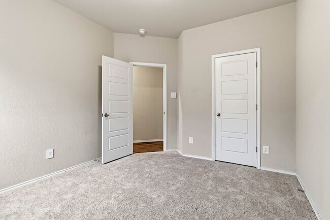 Building Photo - 7314 Marina Del Rey