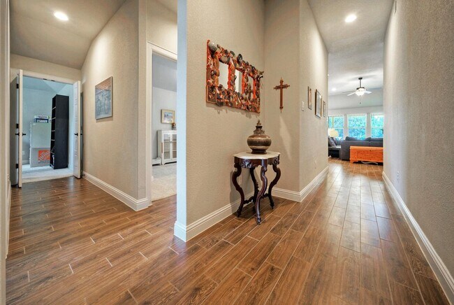 Building Photo - 21707 Crystal Way