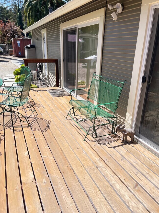 Building Photo - 9006 Soquel Dr