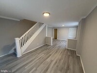 Building Photo - 1700 W 11th St