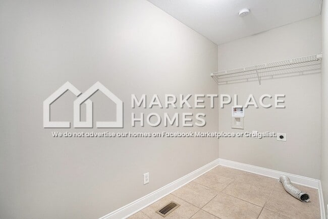 Building Photo - 139 S Mission Ridge Dr