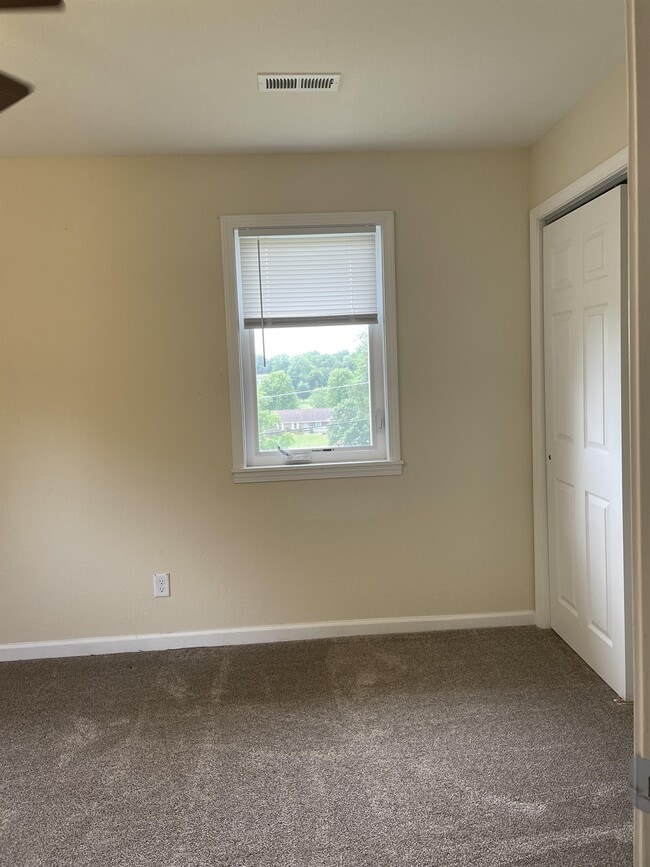 Building Photo - 11387 John F Kennedy Rd