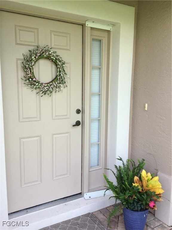 Building Photo - 10063 Majestic Ave