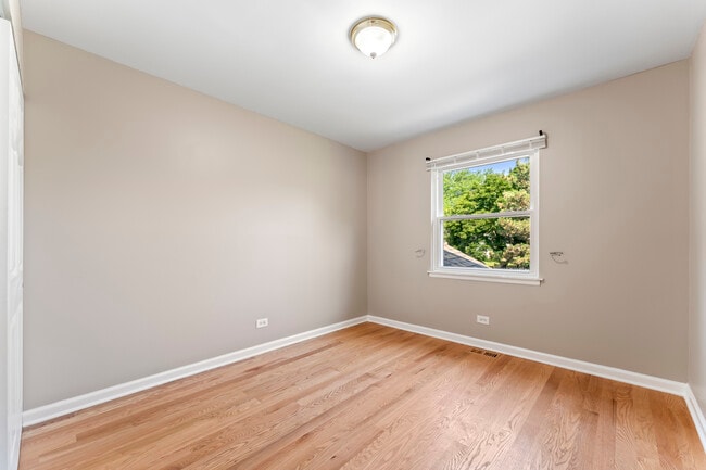 Building Photo - 503 Nebraska Cir