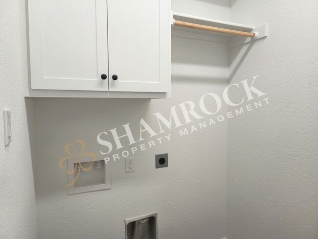 Building Photo - Residences at Windmill Preserve