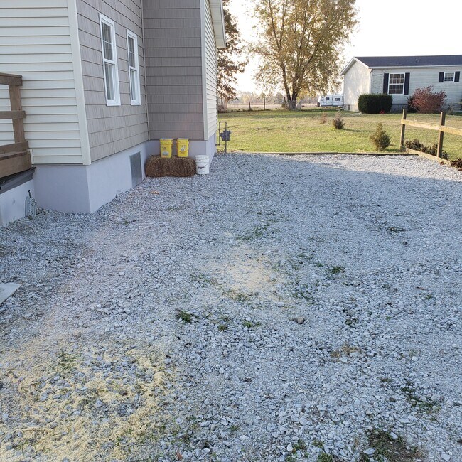 Stone drive - 10561 W 800 N