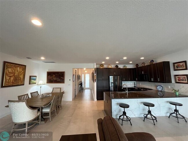 Building Photo - 11711 SW River Crossing Pl