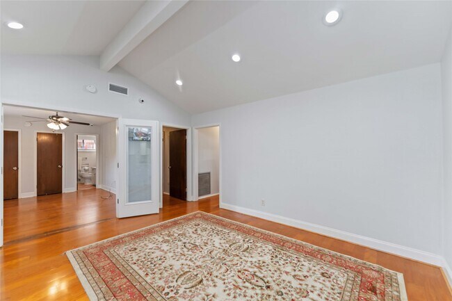 Building Photo - 12119 Dunlap St