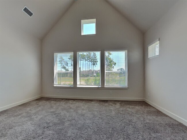 Building Photo - 15170 London Gavroche Ln