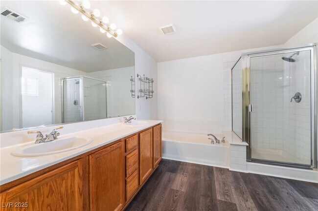 Building Photo - 10601 Pedal Point Pl