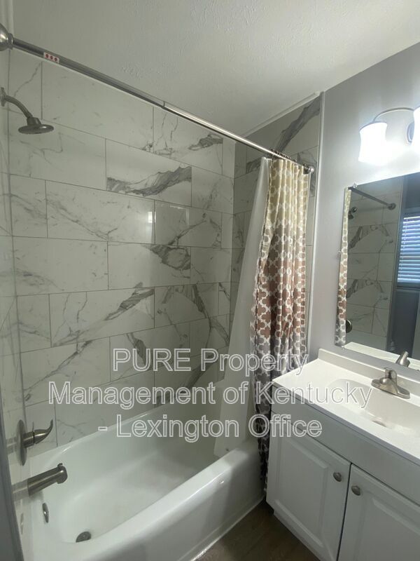 Building Photo - 2268 Winterberry Dr