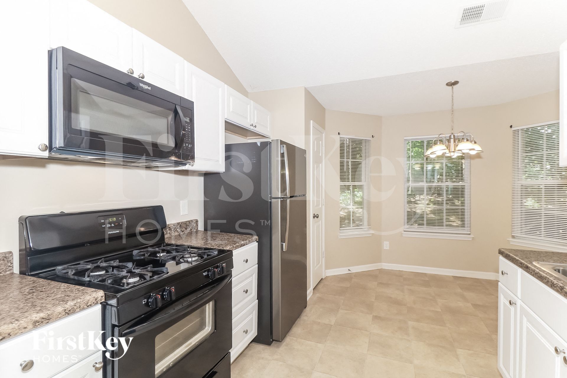 Building Photo - 2086 Cherokee Ridge Trail NW