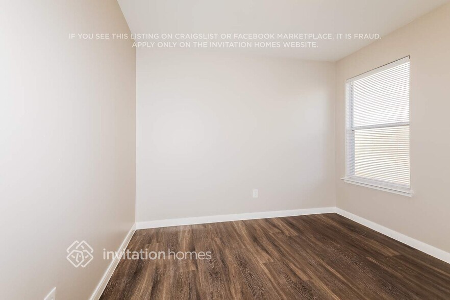 Building Photo - 29035 Village Creek Loop