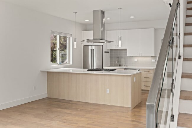 Building Photo - Stunning West Queen Anne Retreat with Iconic Puget Sound Views