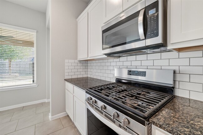 Building Photo - 5810 Metaphor Wy