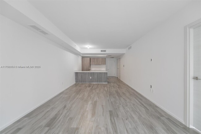 Building Photo - 801 S Miami Ave